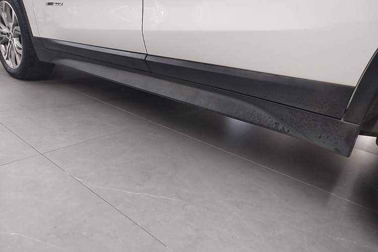 Used BMW X1 2018 sDrive20Li Leading Model Left Side Sill