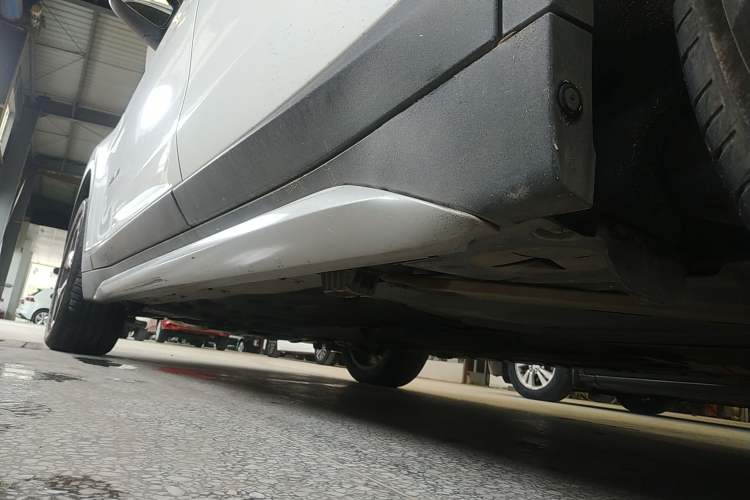 Used BMW X1 2018 sDrive18Li Luxury Model Left Side Sill
