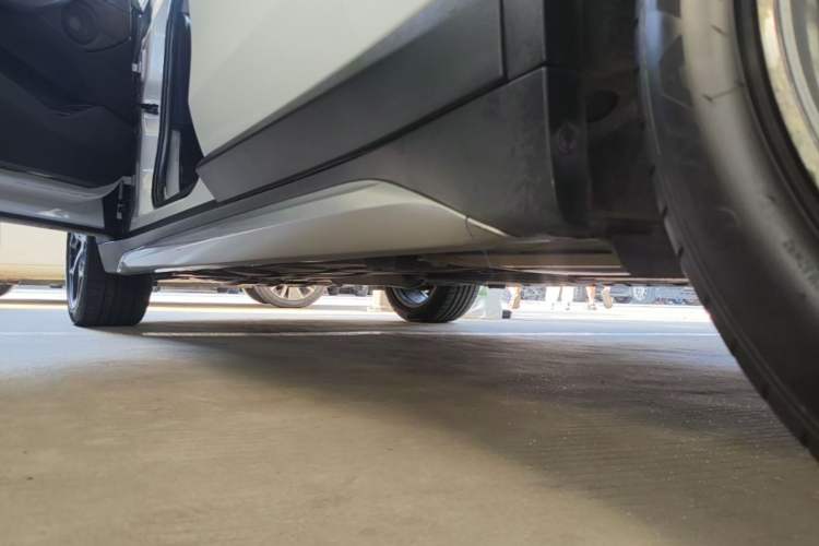 Used BMW X1 2018 sDrive18Li Luxury Model Left Side Sill