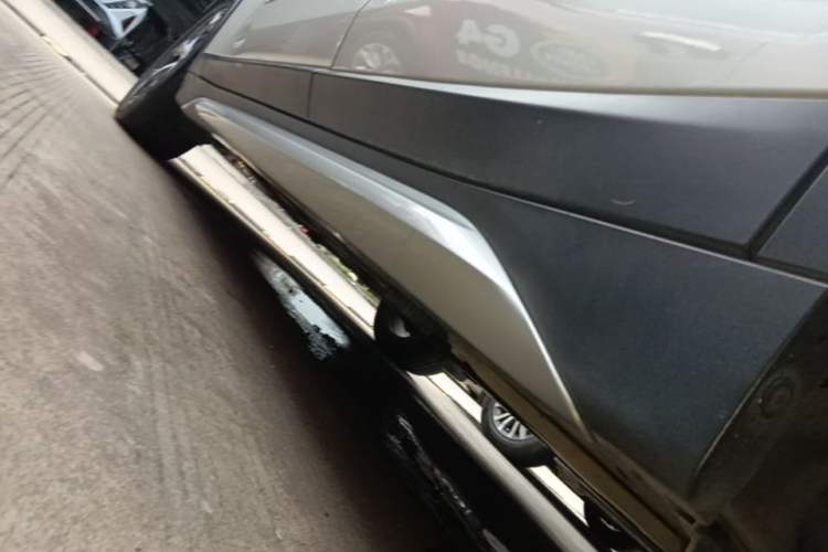 Used BMW X1 2018 xDrive20Li Luxury Edition Left Side Sill