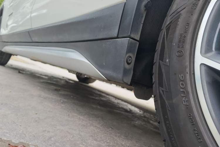 Used BMW X1 2018 sDrive18Li Luxury Model Left Side Sill