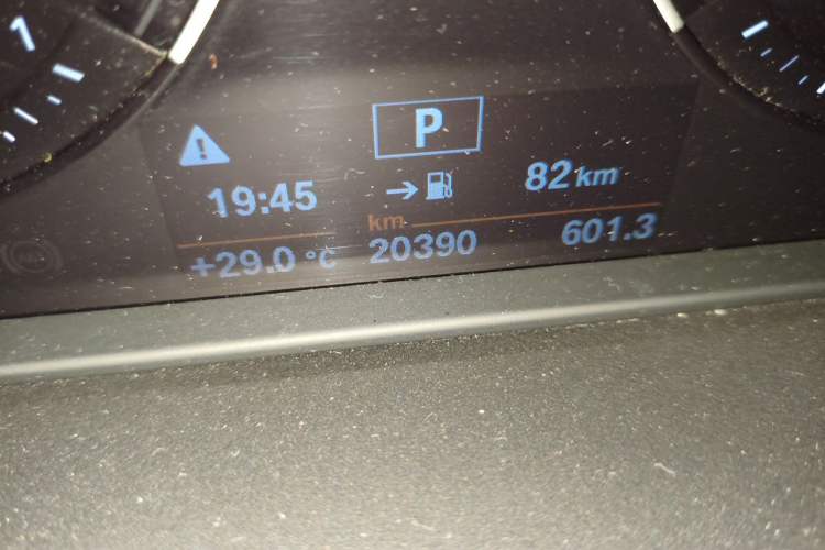 Used BMW X1 2018 sDrive18Li Luxury Model Odometer Close Up