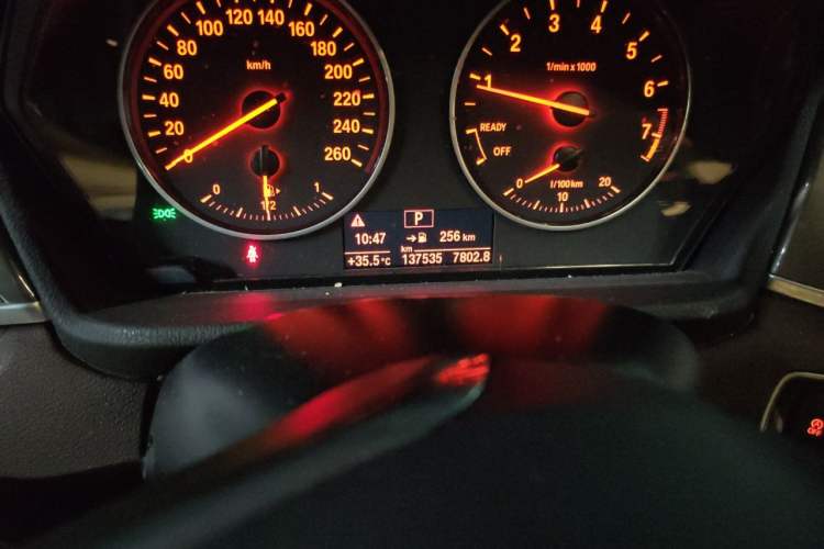 Used BMW X1 2018 xDrive20Li Luxury Edition Odometer Close Up
