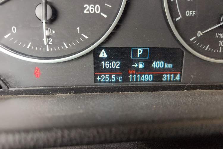 Used BMW X1 2018 sDrive18Li Fashion Model Odometer Close Up