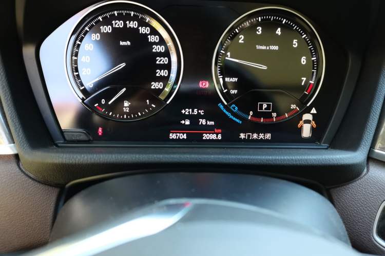 Used BMW X1 2018 xDrive20Li Luxury Edition Odometer Close Up