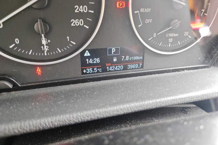 Used BMW X1 2018 sDrive18Li Luxury Model Odometer Close Up