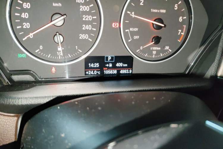 Used BMW X1 2018 sDrive18Li Luxury Model Odometer Close Up