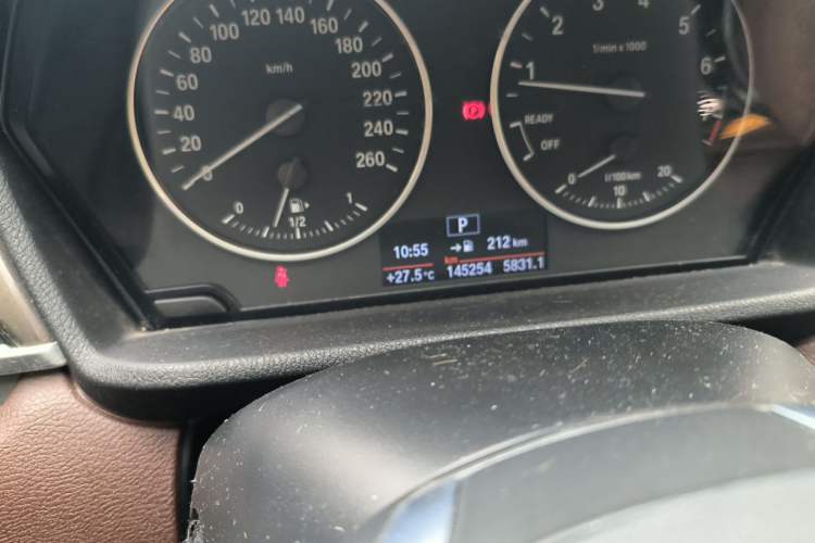 Used BMW X1 2018 xDrive20Li Luxury Edition Odometer Close Up