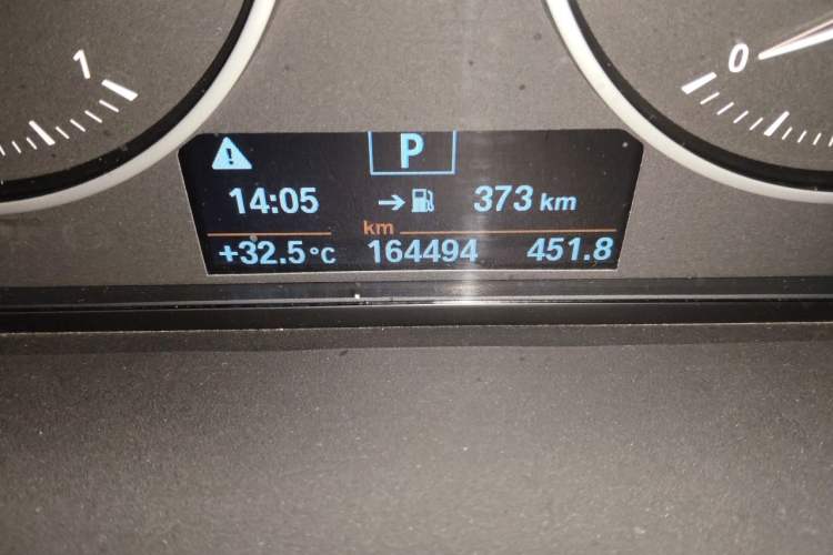 Used BMW X1 2018 xDrive20Li Luxury Edition Odometer Close Up