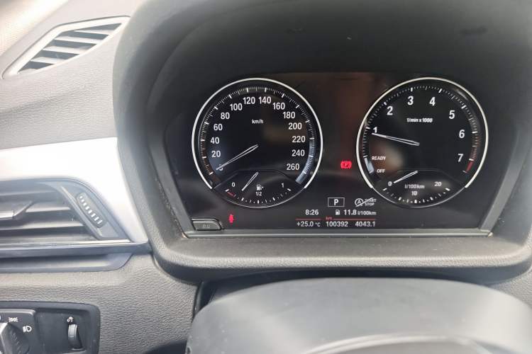 Used BMW X1 2018 sDrive20Li Leading Model Odometer Close Up