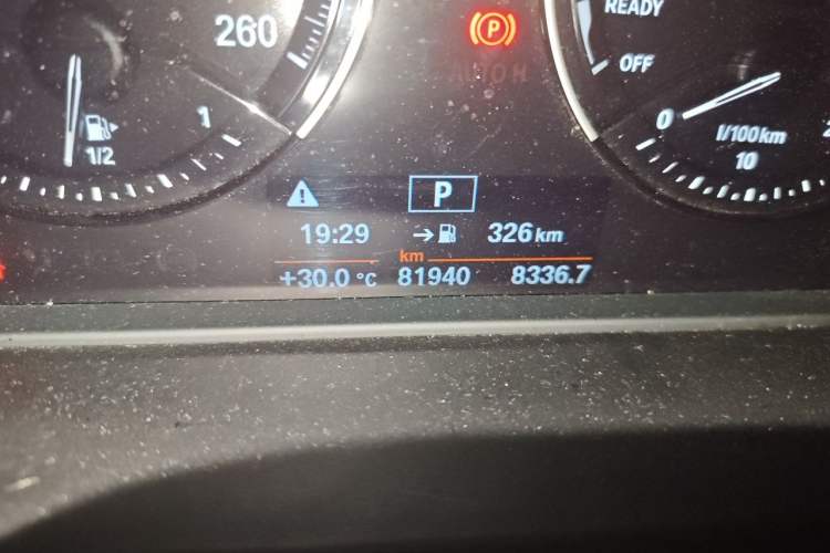 Used BMW X1 2018 sDrive18Li Luxury Model Odometer Close Up