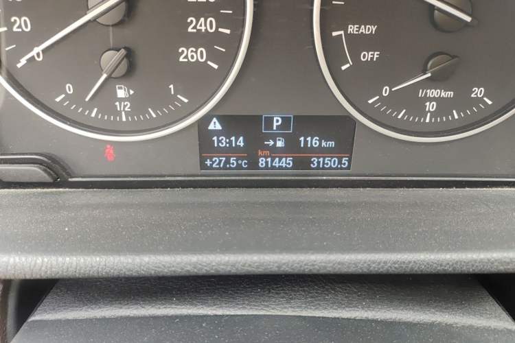 Used BMW X1 2018 sDrive18Li Luxury Model Odometer Close Up