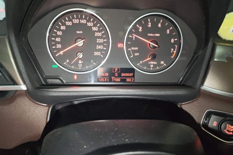 Used BMW X1 2018 xDrive20Li Luxury Edition Odometer Close Up