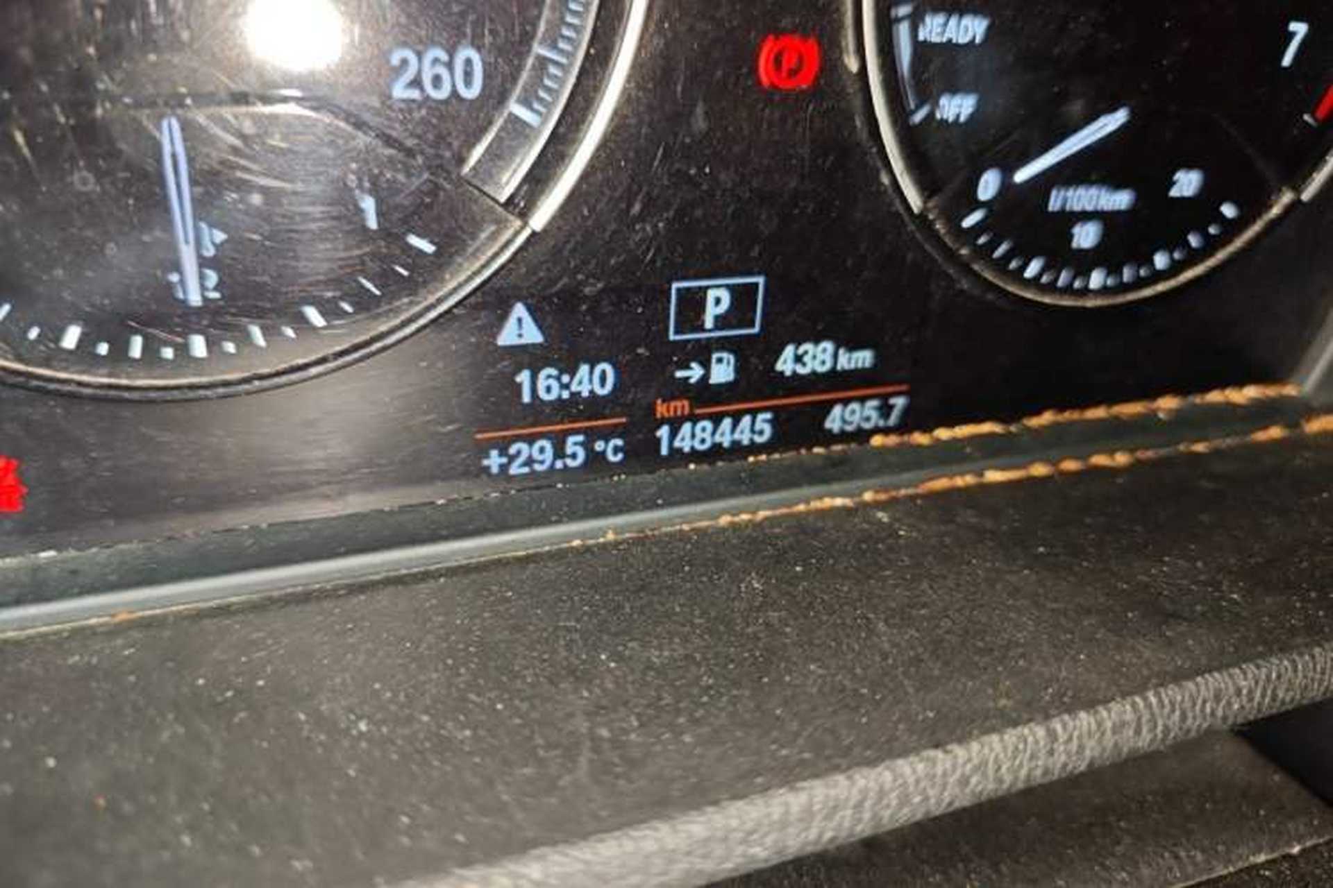 Used BMW X1 2018 sDrive18Li Fashion Model Odometer Close Up