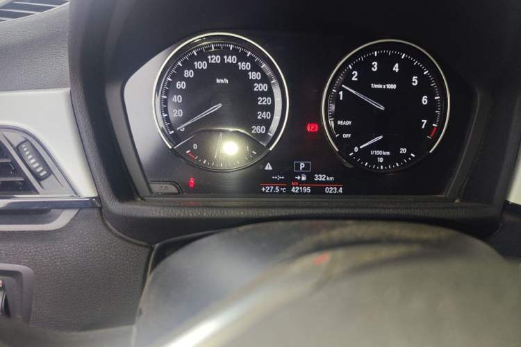 Used BMW X1 2018 sDrive18Li Fashion Model Odometer Close Up