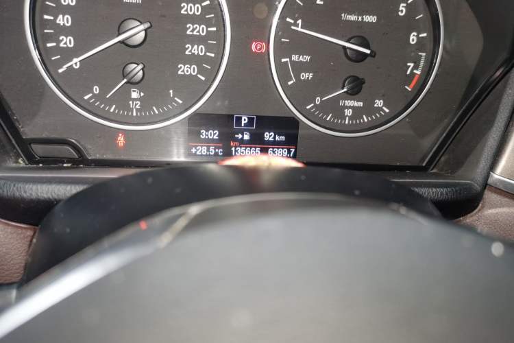 Used BMW X1 2018 sDrive18Li Luxury Model Odometer Close Up
