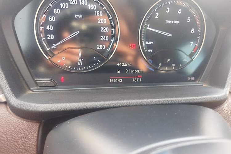 Used BMW X1 2018 xDrive20Li Luxury Edition Odometer Close Up