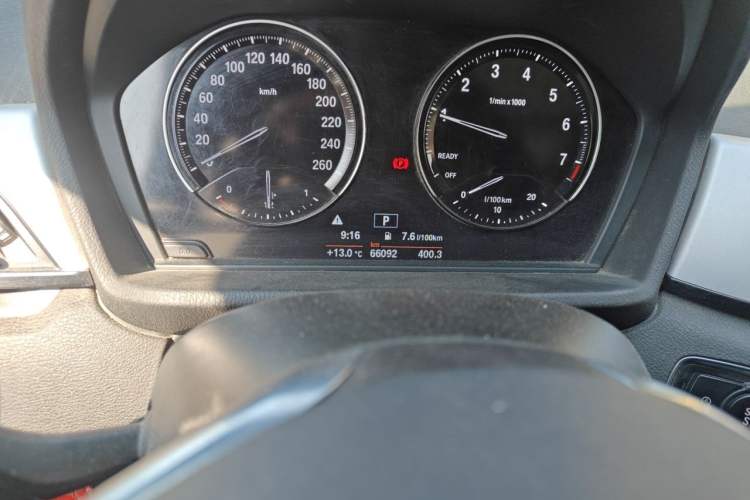 Used BMW X1 2018 sDrive18Li Fashion Model Odometer Close Up