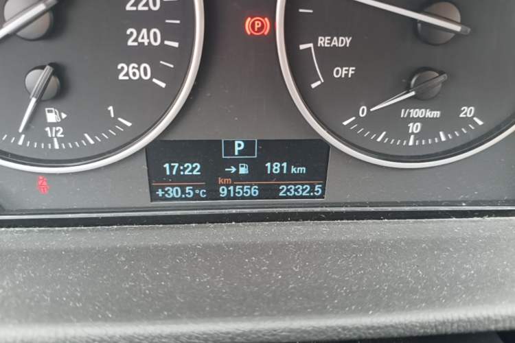 Used BMW X1 2018 xDrive20Li Luxury Edition Odometer Close Up