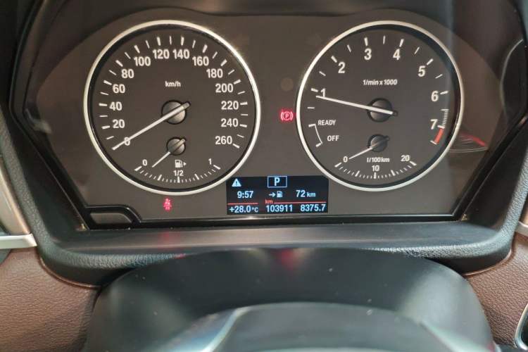 Used BMW X1 2018 xDrive20Li Luxury Edition Odometer Close Up