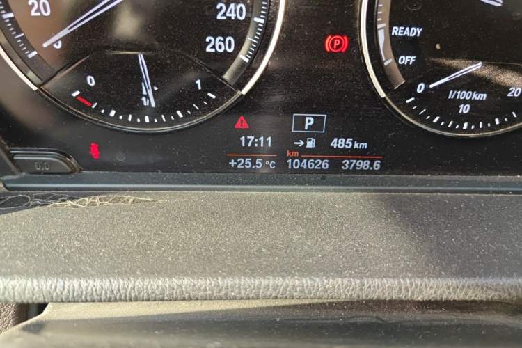 Used BMW X1 2018 sDrive18Li Luxury Model Odometer Close Up