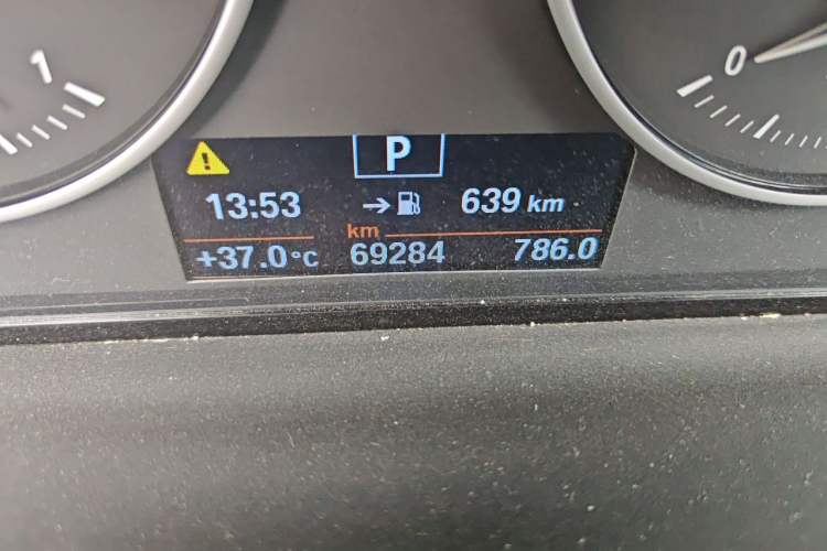 Used BMW X1 2018 sDrive18Li Luxury Model Odometer Close Up