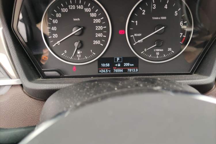 Used BMW X1 2018 sDrive18Li Luxury Model Odometer Close Up
