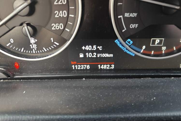 Used BMW X1 2018 xDrive20Li Luxury Model Odometer Close Up