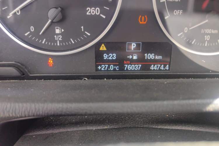 Used BMW X1 2018 xDrive20Li Luxury Edition Odometer Close Up
