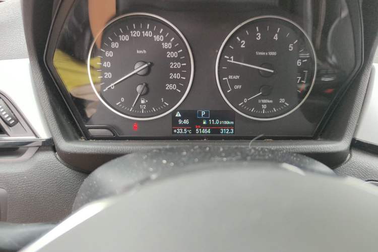 Used BMW X1 2018 sDrive20Li Leading Model Odometer Close Up