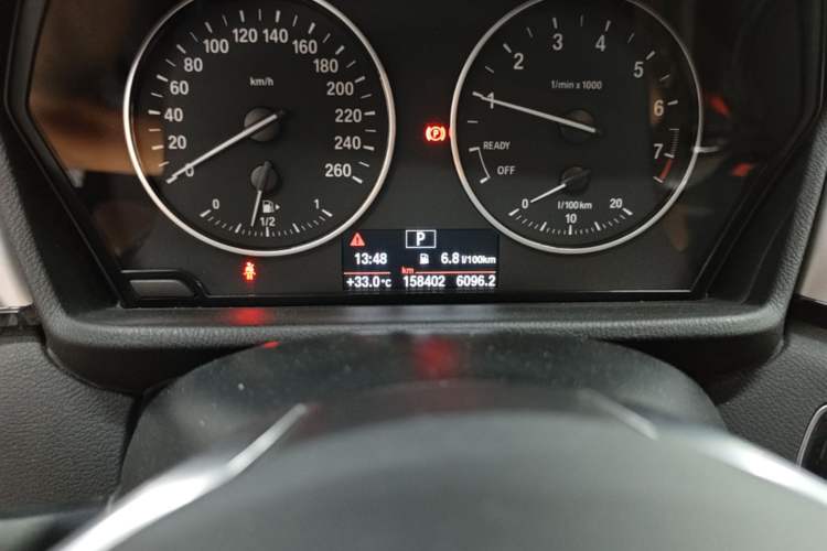 Used BMW X1 2018 sDrive18Li Fashion Model Odometer Close Up
