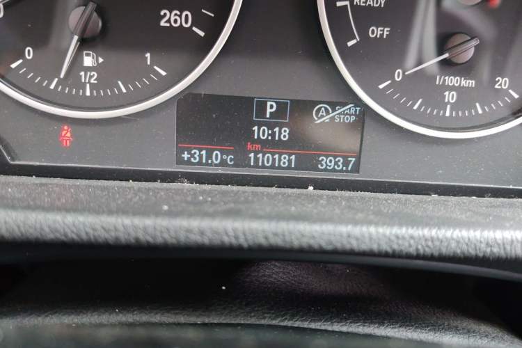 Used BMW X1 2018 sDrive18Li Fashion Model Odometer Close Up