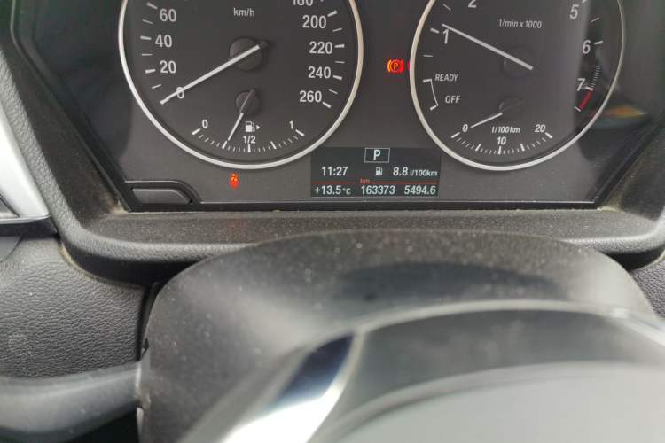 Used BMW X1 2018 sDrive18Li Fashion Model Odometer Close Up