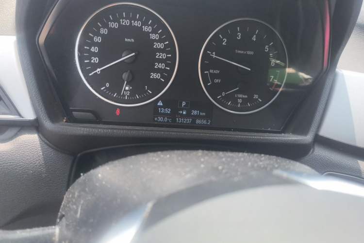Used BMW X1 2018 sDrive18Li Fashion Model Odometer Close Up