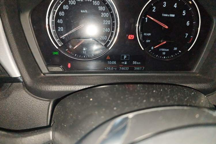 Used BMW X1 2018 sDrive18Li Fashion Model Odometer Close Up