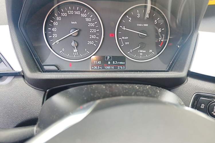 Used BMW X1 2018 sDrive18Li Fashion Model Odometer Close Up
