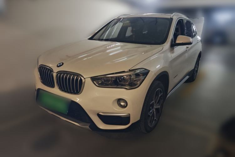 Used BMW X1 2018 sDrive18Li Luxury Model Guazi used car, China used car export, Used car for sale, Used cars, Cheapest cars for sale