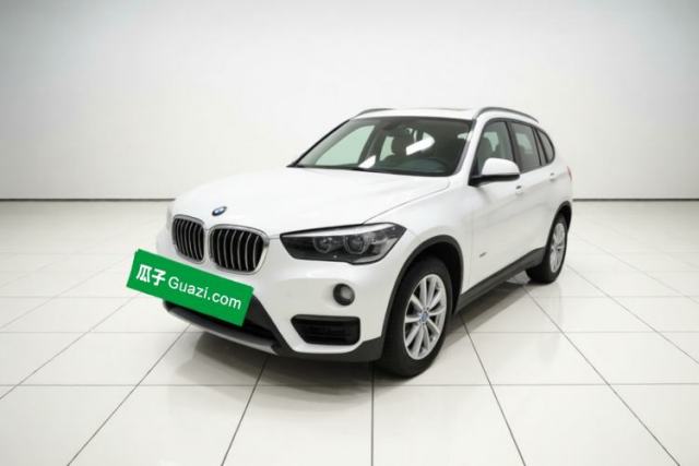 BMW X1 2018 sDrive18Li Fashion Model с пробегом