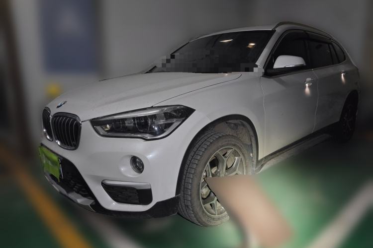 Used BMW X1 2018 sDrive18Li Luxury Model Guazi used car, China used car export, Used car for sale, Used cars, Cheapest cars for sale