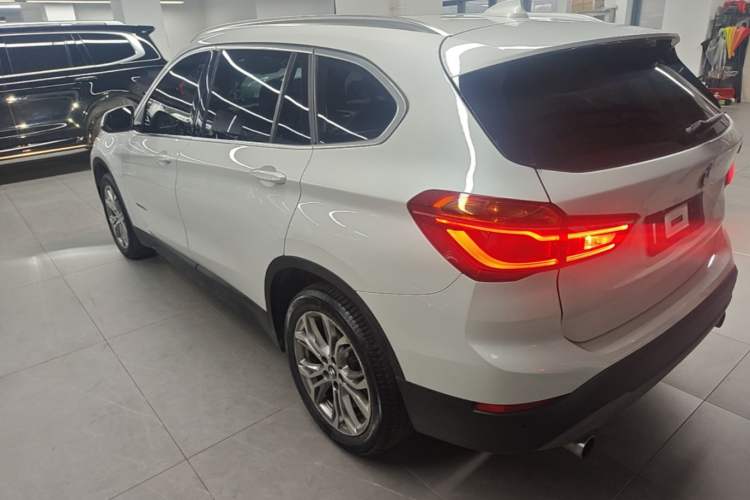 Used BMW X1 2018 sDrive20Li Leading Model Rear Left 45 Deg
