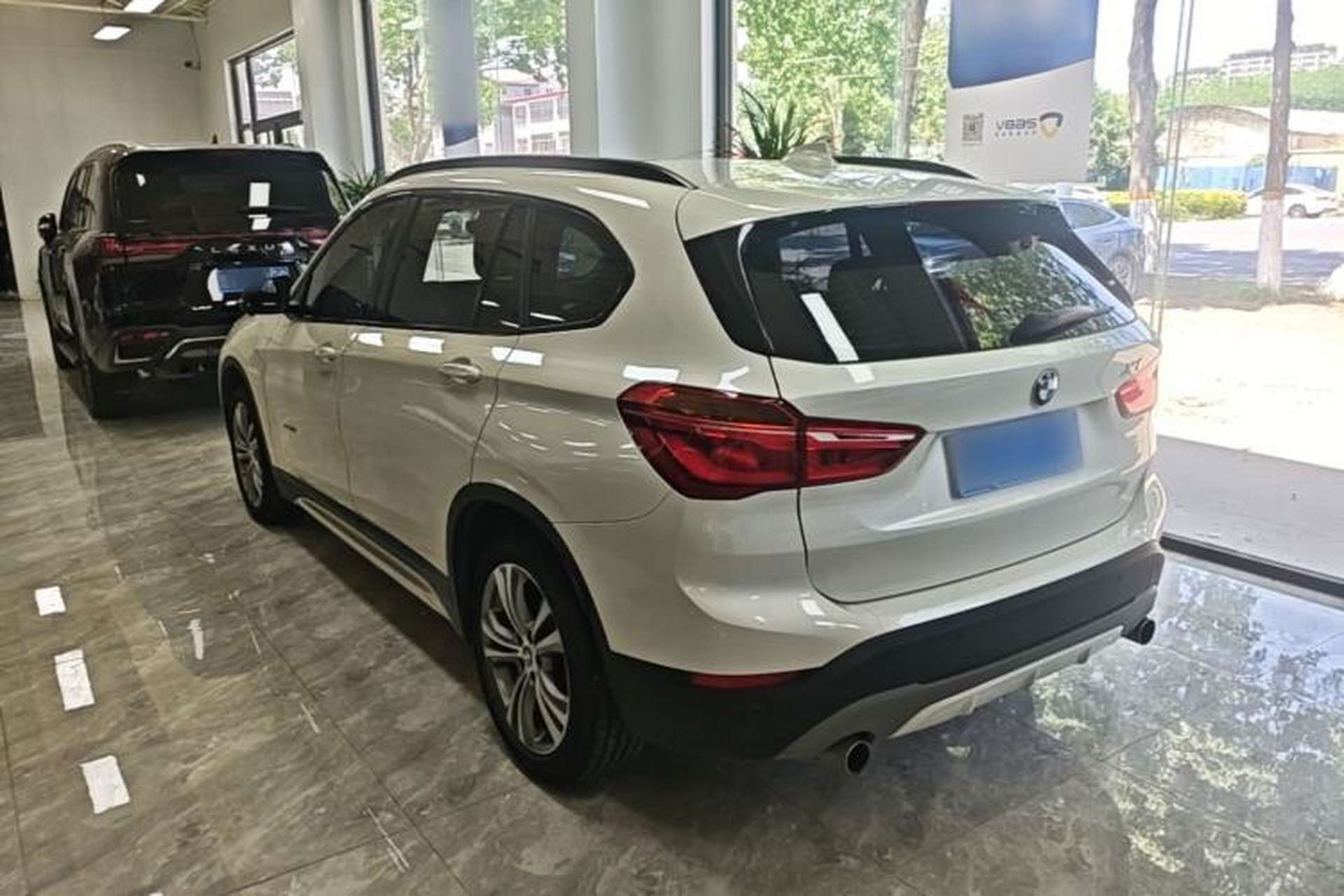 Used BMW X1 2018 xDrive20Li Luxury Edition Rear Left 45 Deg
