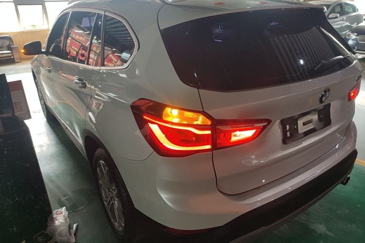 Used BMW X1 2018 sDrive20Li Leading Model Rear Left 45 Deg