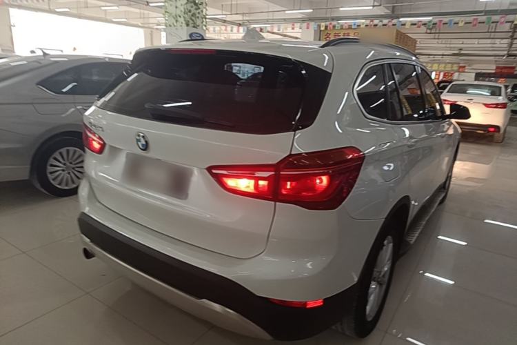 Used BMW X1 2018 sDrive18Li Fashion Model Rear Right 45 Deg