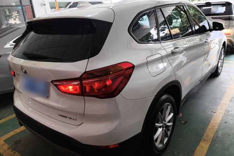 Used BMW X1 2018 sDrive18Li Fashion Model Rear Right 45 Deg