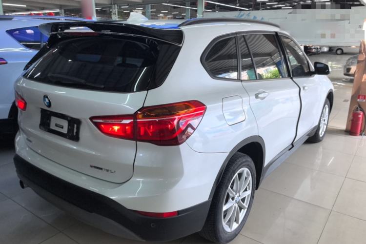 Used BMW X1 2018 sDrive18Li Fashion Model Rear Right 45 Deg