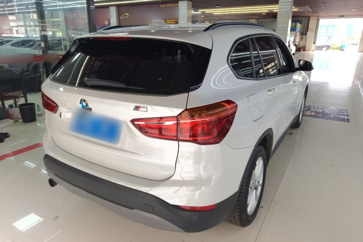 Used BMW X1 2018 sDrive18Li Fashion Model Rear Right 45 Deg