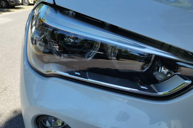 Used BMW X1 2018 xDrive20Li Luxury Edition Right Front Headlight