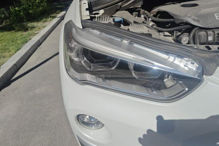 Used BMW X1 2018 sDrive18Li Luxury Model Right Front Headlight