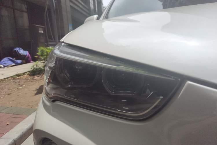 Used BMW X1 2018 sDrive20Li Leading Model Right Front Headlight