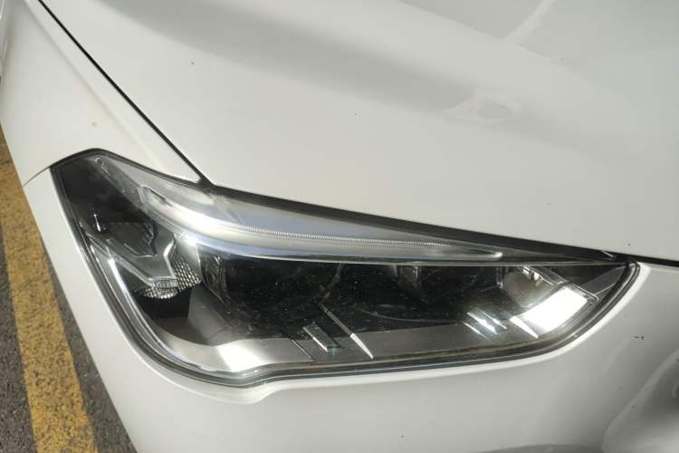 Used BMW X1 2018 sDrive18Li Luxury Model Right Front Headlight